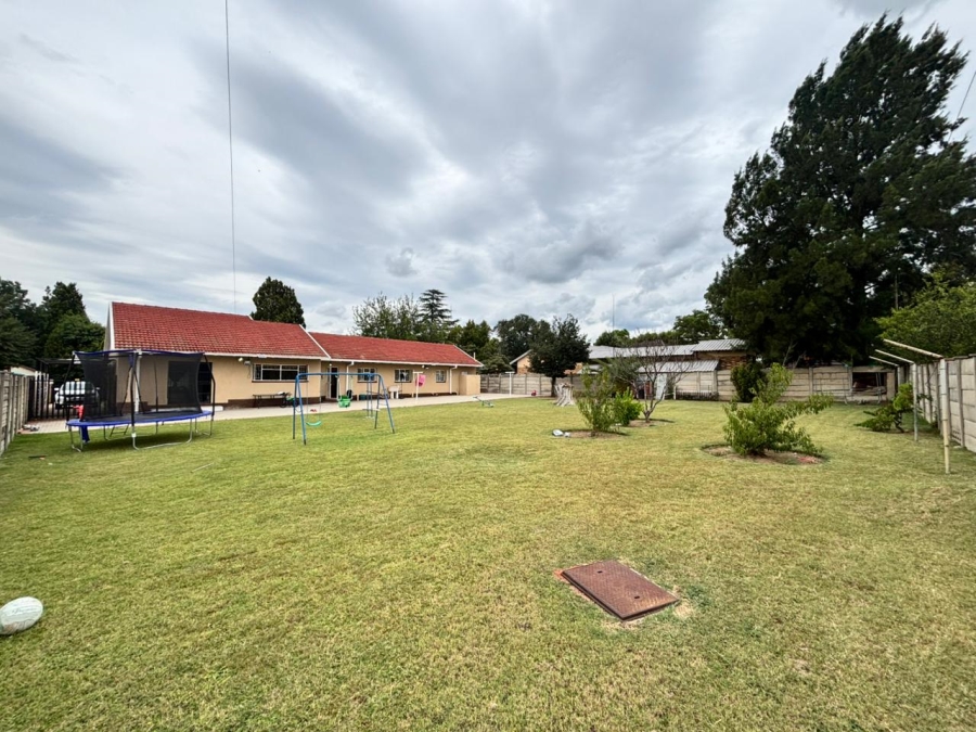 4 Bedroom Property for Sale in La Hoff North West